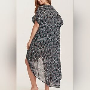 Torrid Jacket 1/2 Women 3X/4X Black Semi Sheer Floral Maxi Open Hi Lo Hem Duster